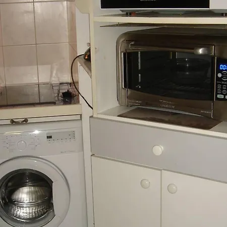 Apartment 2p Climatise Avec Loggia Et Garage - - Fr-1-680-12 *